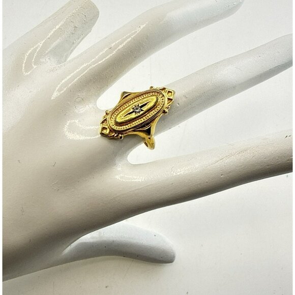 Avon Jewelry - Vintage Avon Ring Kensington Victorian Revival sz 6- 6.5 Gold Tone 70s Starburst